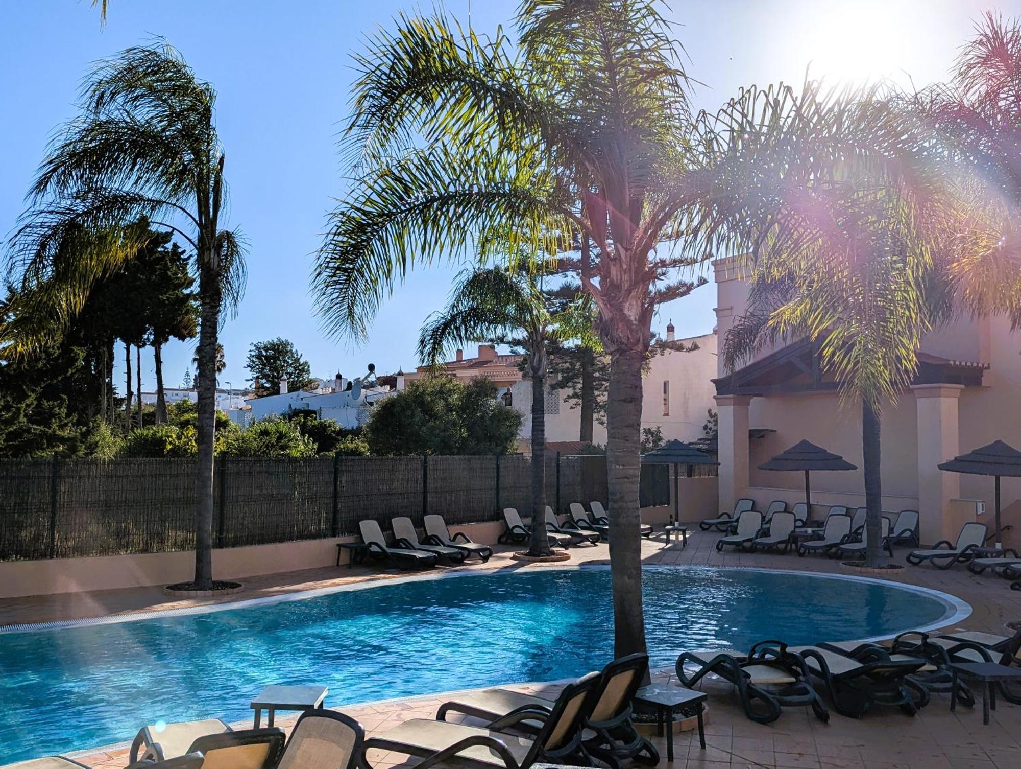 Luxury 3-Bedroom Apartment At High-End Praia Da Luz Exterior photo